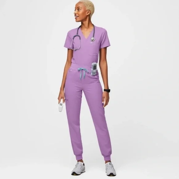 Lilac Dawn Scrub Set - Picture 2 of 9